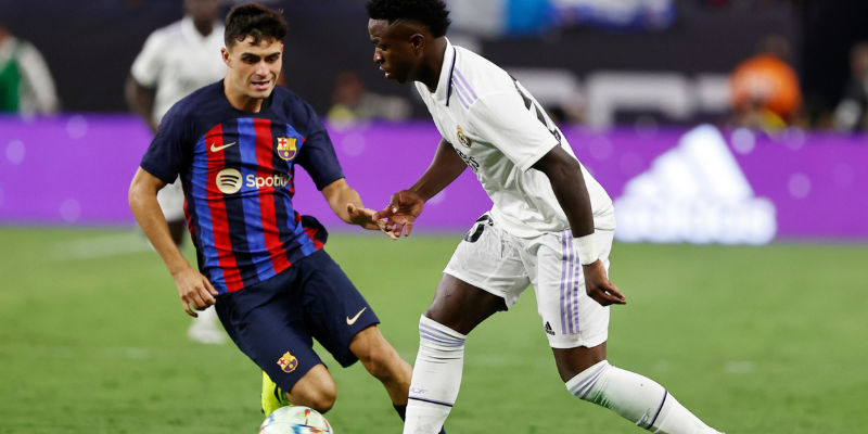 Huyền thoại tỏa sáng và khoảnh khắc lịch sử