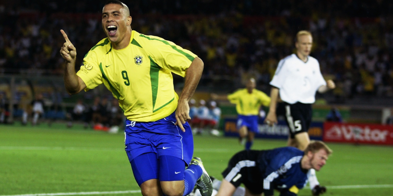 Những pha lập công đi vào huyền thoại