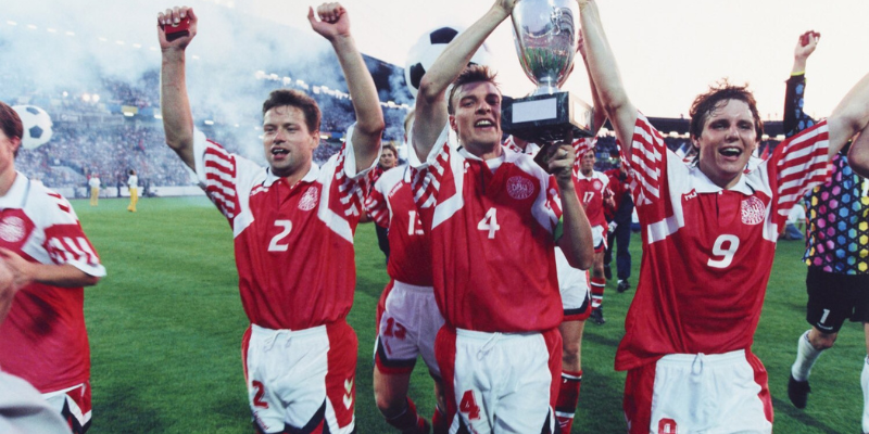 Vòng bán kết: Chạm trán đương kim vô địch Hà Lan